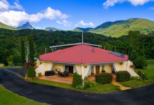 A View of Mount Warning Bed and Breakfast - Accommodation Mermaid Beach